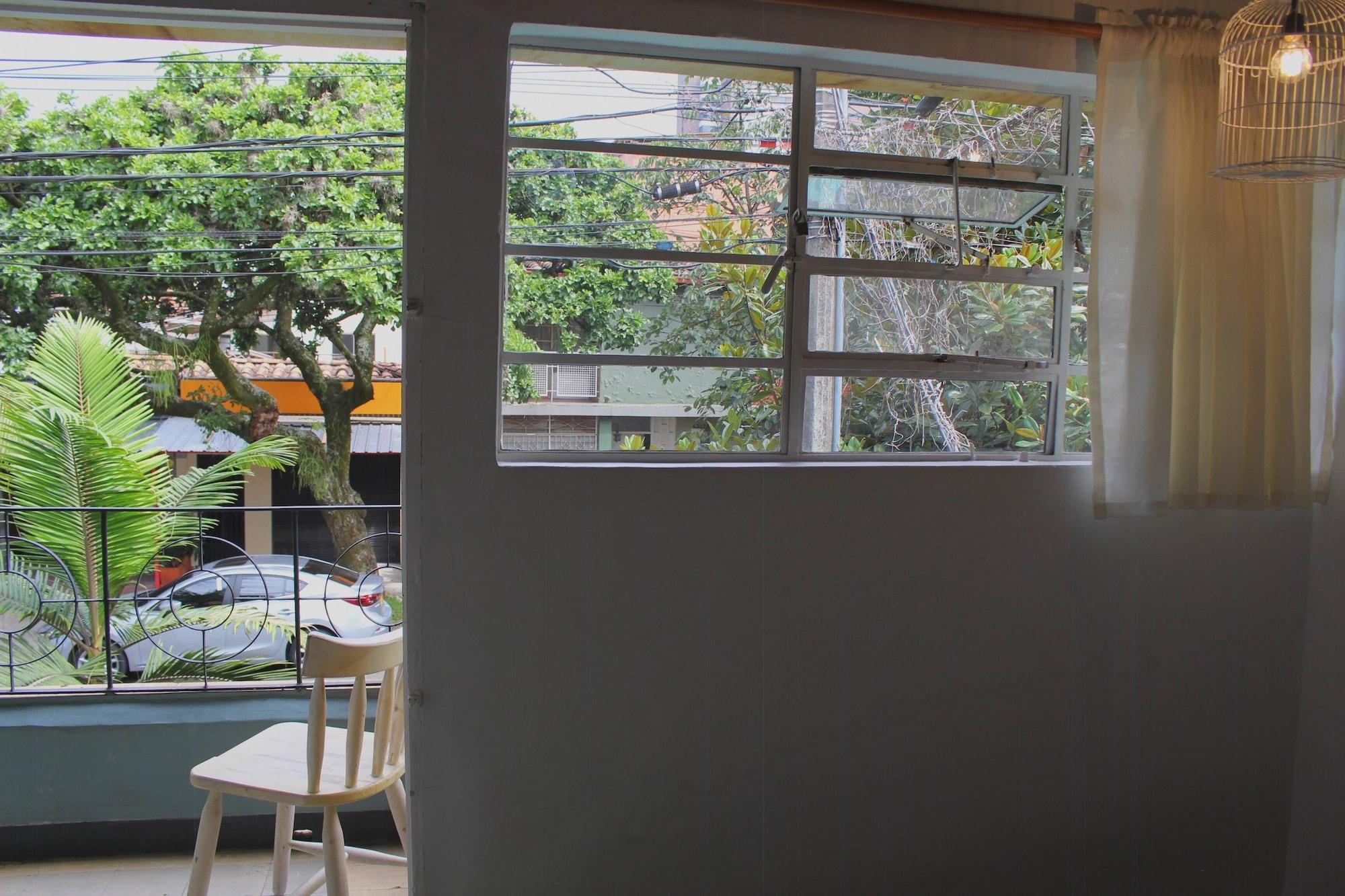Hostal Casa Estacion เมเดยิน ภายนอก รูปภาพ